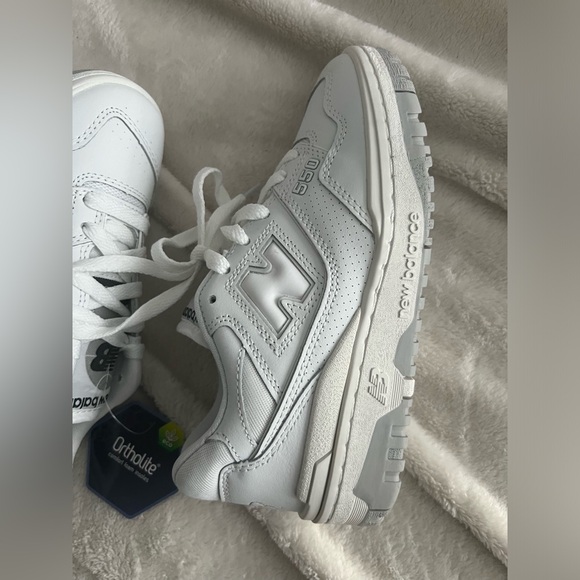 New balance 550 - Picture 1 of 3